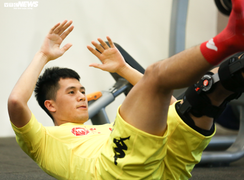 Đình Trọng nghỉ thi đấu hết năm, HLV Park Hang Seo chịu trách nhiệm đến đâu?